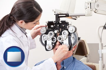 female optometrist performing a sight test - with Colorado icon