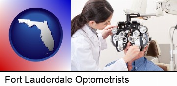 female optometrist performing a sight test in Fort Lauderdale, FL